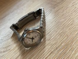 Uhr M-WATCH