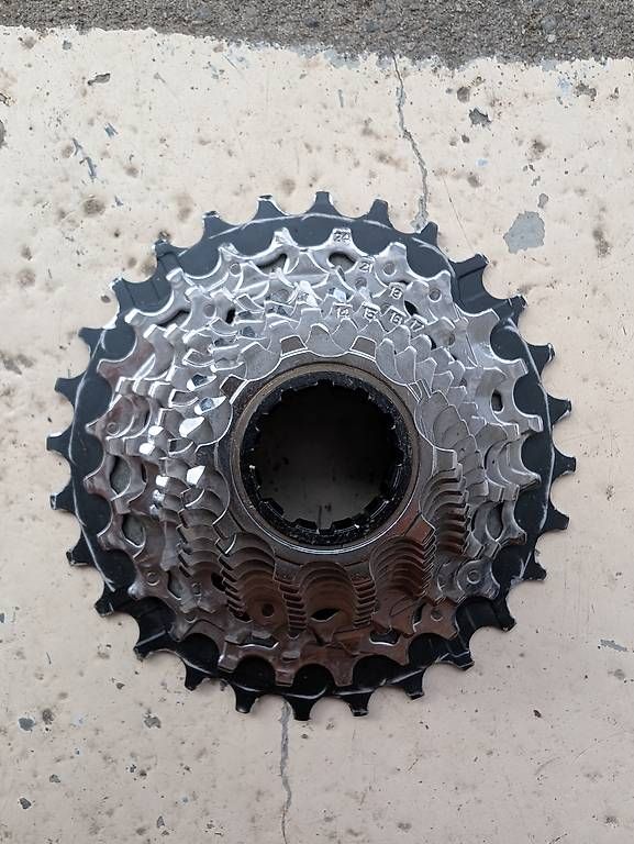 Pezzi di ricambio: Sram Force Kassette 10-28 und Kette Force – Usato da RÜTIHOF venduto da Radsportfan 2