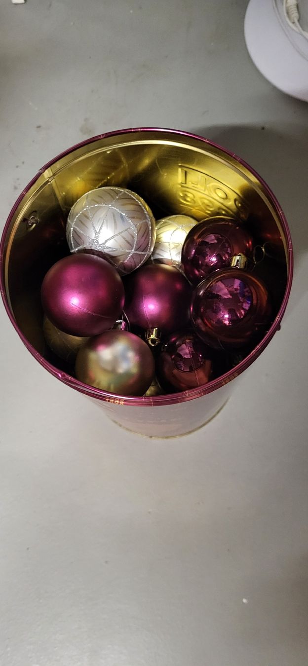 Tutte le decorazioni: boules Noël – Usato da la tour de peilz venduto da alegre02