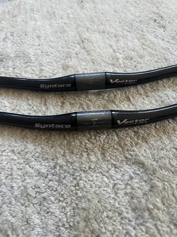 Pezzi di ricambio: Syntace Vector Carbon Lenker XC Low 10mm  drop 2 Stuck – Usato da Wollerau venduto da Porscheteil