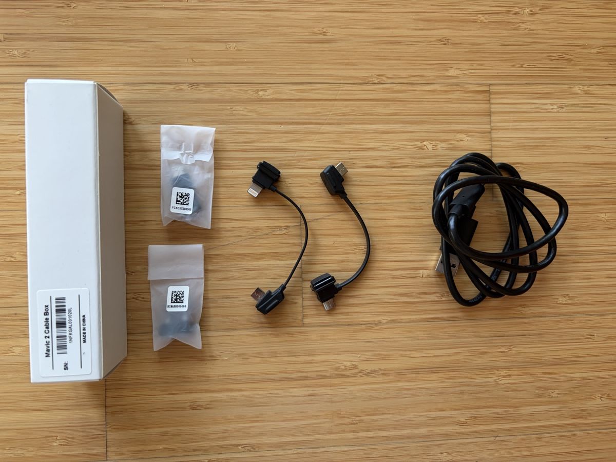 DJI Modellismo RC: DJI Mavic 2 Pro Fly More Kit und Zubehör – Usato da Dornach venduto da Dale-99 7