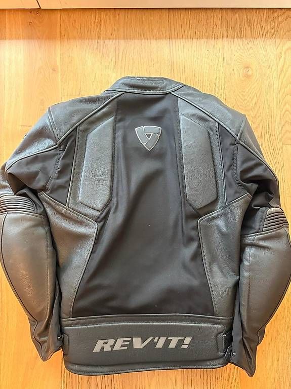 Giacche: REVIT Ignition 3 Lederjacke Gr. 52 wie neu – Usato da Zürich venduto da kat_2xvk