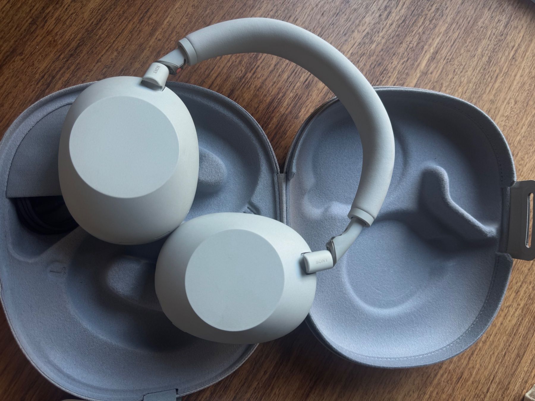 Sony Cuffie: SONY KOPFHÖRER WH_1000XM6 – Nuovo (secondo la descrizione) da Biel/Bienne venduto da almaglauser