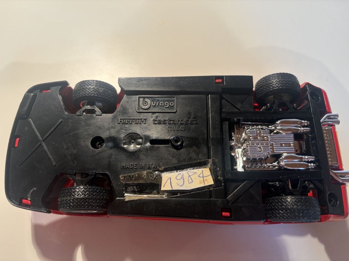 Ferrari Voitures modèles: Modellauto Ferrari testarossa – D'occasion à Latterbach par Bbutz98 3