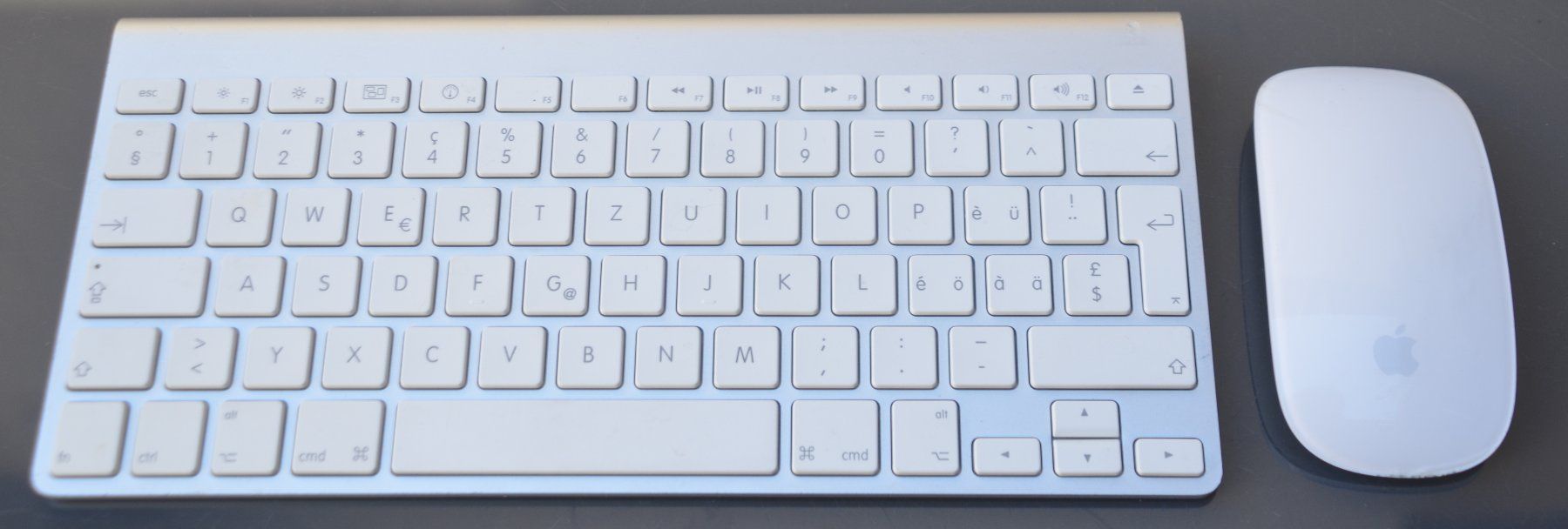 Apple Tastiere: Tastatur Apple A1314 clavier + Maus A1296 Bluetooth – Usato da Collonges venduto da arashee