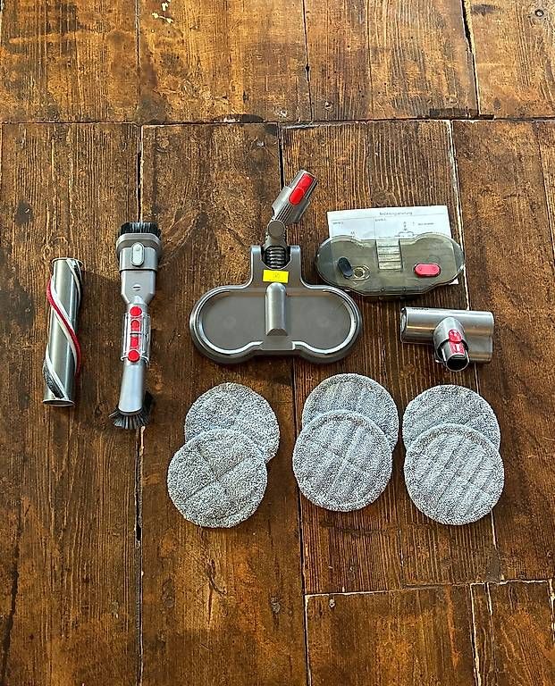 Aspirateurs & Accessoires: Dyson Nasswischer Aufsatz  – D'occasion à Allschwil par Hardi91