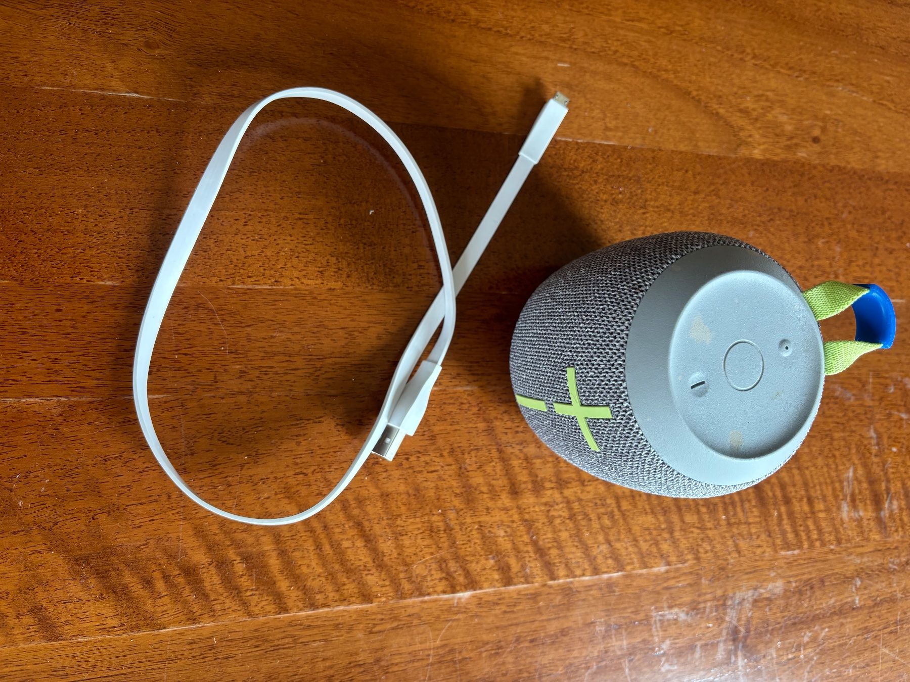 Ultimate Ears Casse acustiche: UE Boom Grau, inkl. Kabel – Usato da Zürich venduto da houseplantclub