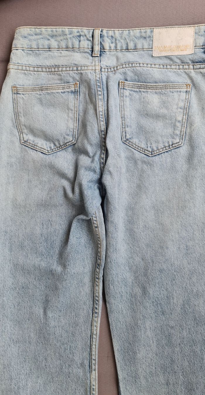 Zara Jeans: Jeans évasé et taille haute en coton – Usato da Genève venduto da Saleena 3