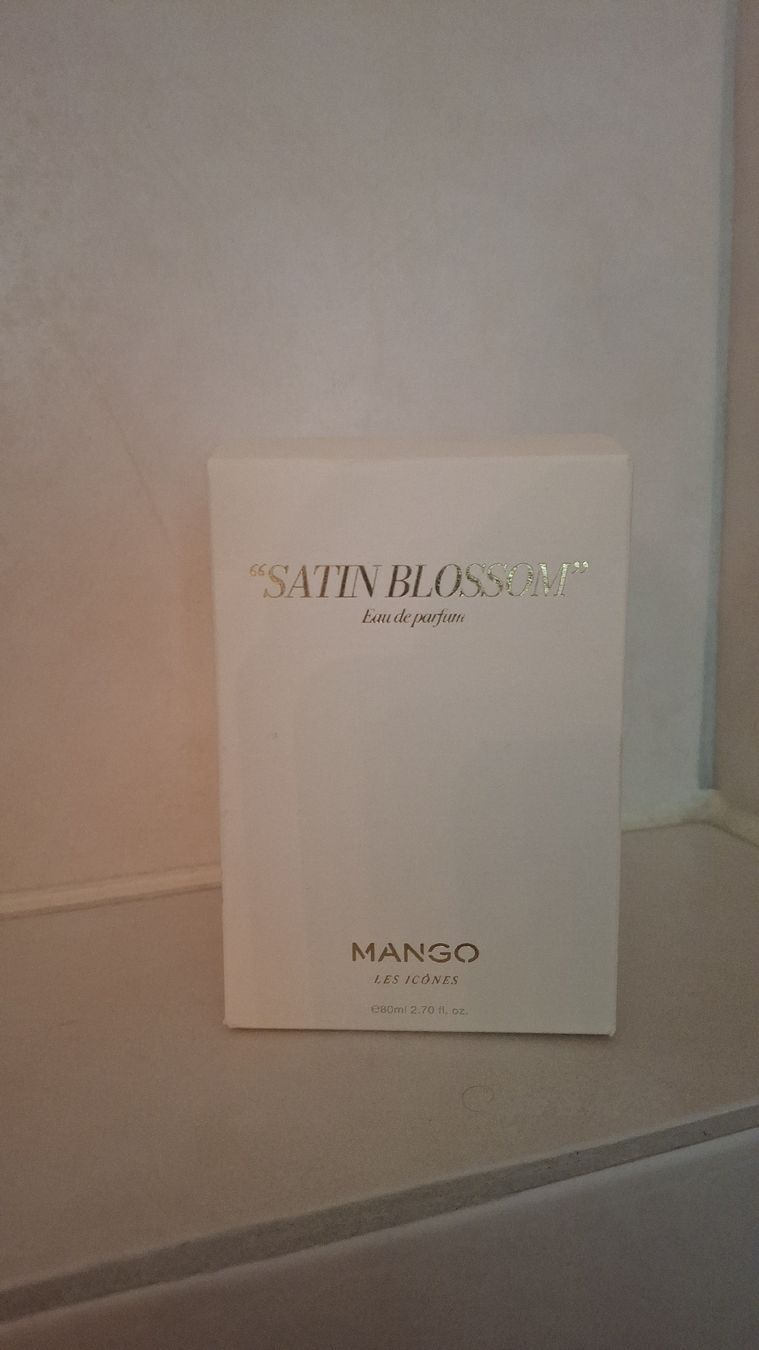 Mango Profumi & Eau de Toilette: Eau de Parfum - Satin Blossom von Mango – Nuovo e nell'imballaggio originale da Beckenried venduto da Manschipanschi