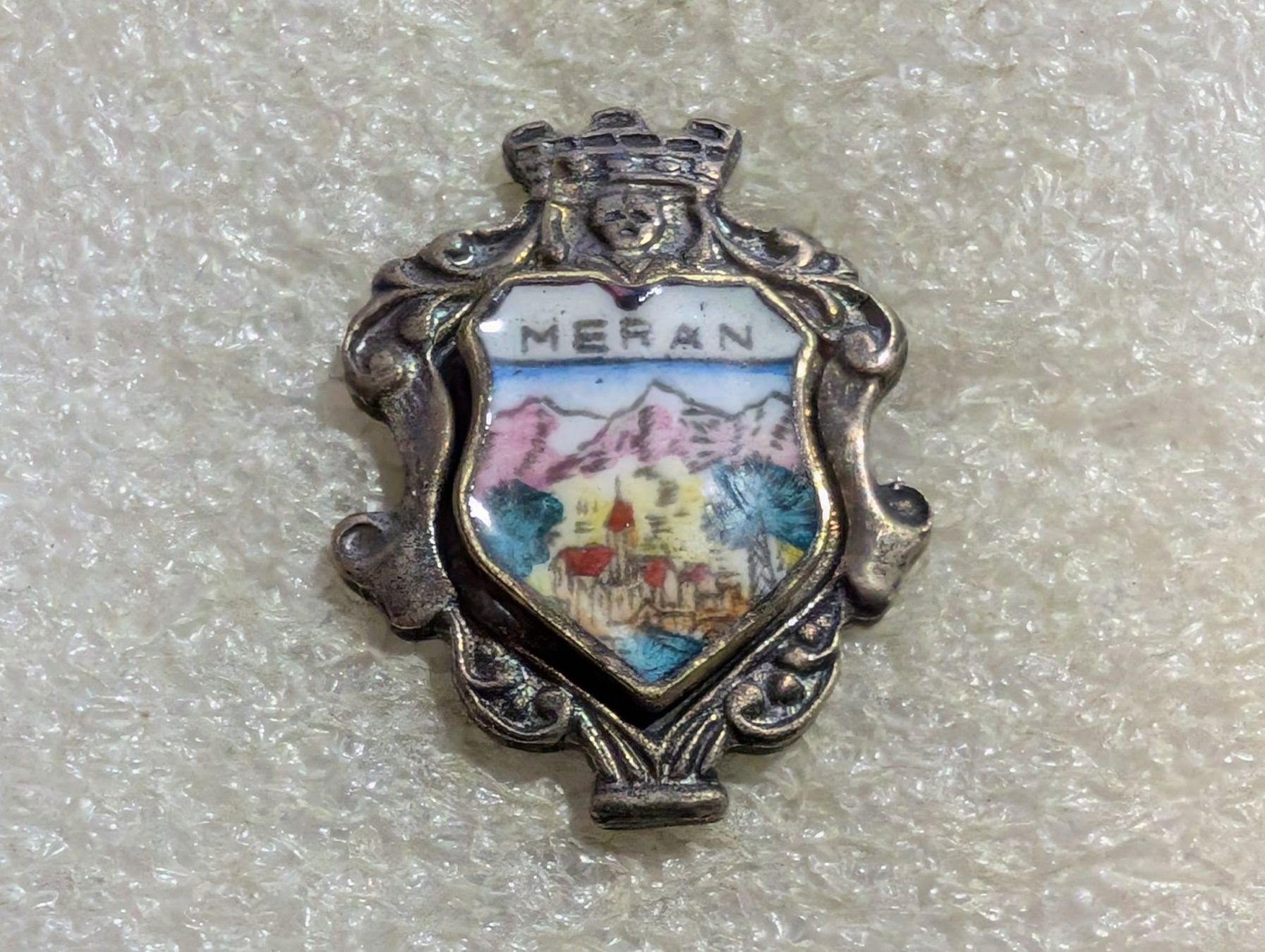 Plaquettes & Badges: Ansteckpin 217: Meran – D'occasion à Oppligen par Pin-Fall-Shop