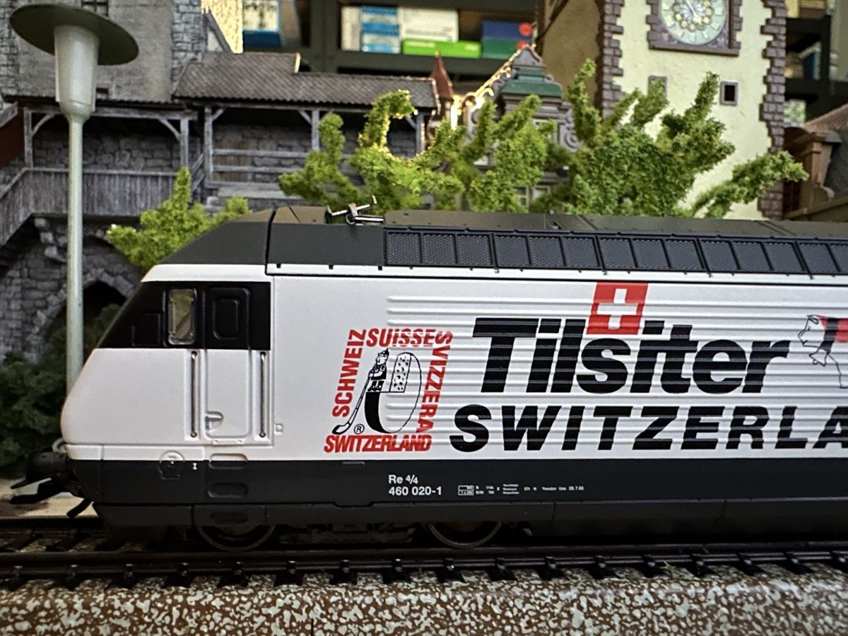 Märklin Modellini di ferrovie: Märklin 34613 SBB Re 460 Tilsiter digital – Usato da Lupsingen venduto da New-Haven 1