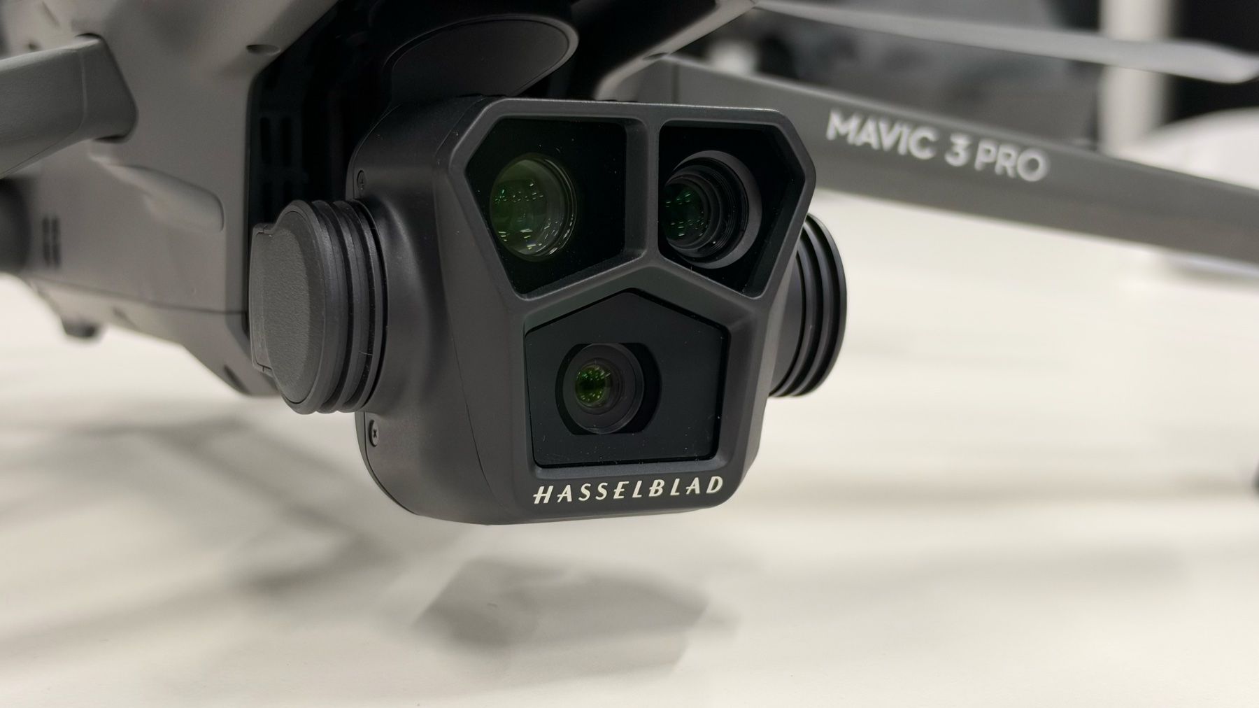 DJI Modellismo RC: DJI Mavic 3 Pro + Fly More Combo – Usato da Lausanne venduto da Vandy_Studio 2