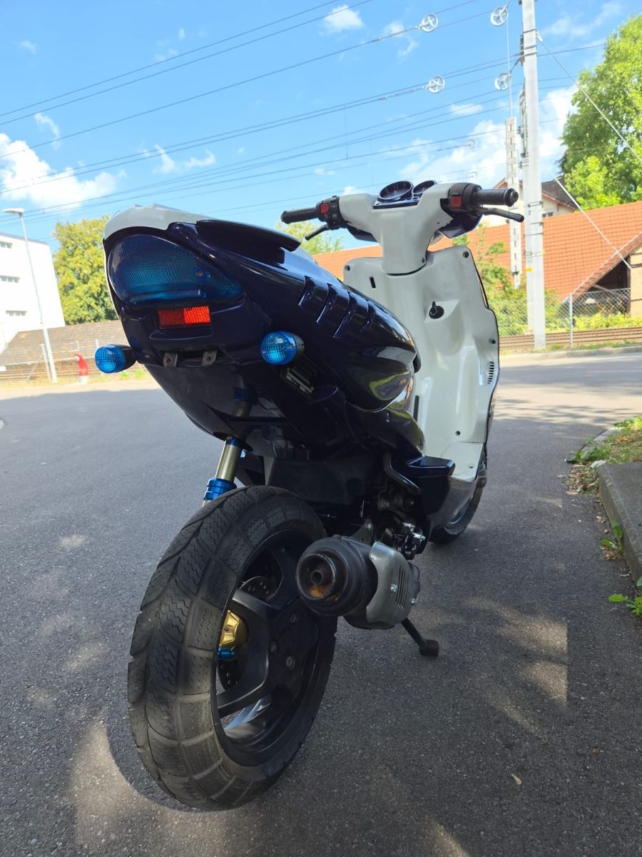 Yamaha Scooter: Yamaha Aerox – Usato da St. Gallen venduto da Luis_w98 3