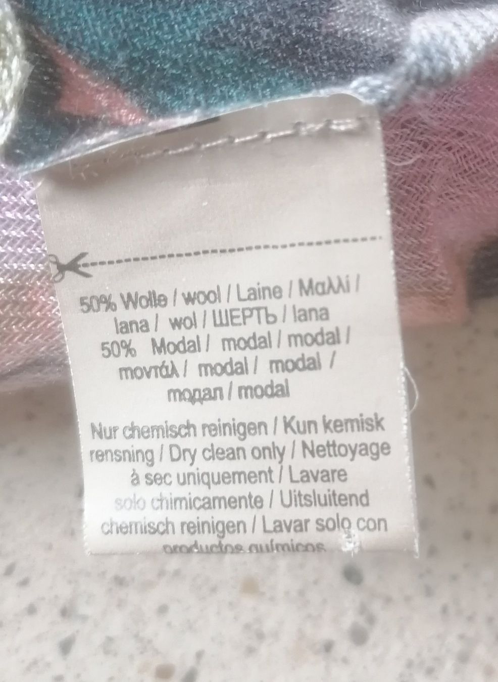 Codello Foulard & Sciarpe: Foulard von Codello – Usato da Wallisellen venduto da Muggeli1970 1