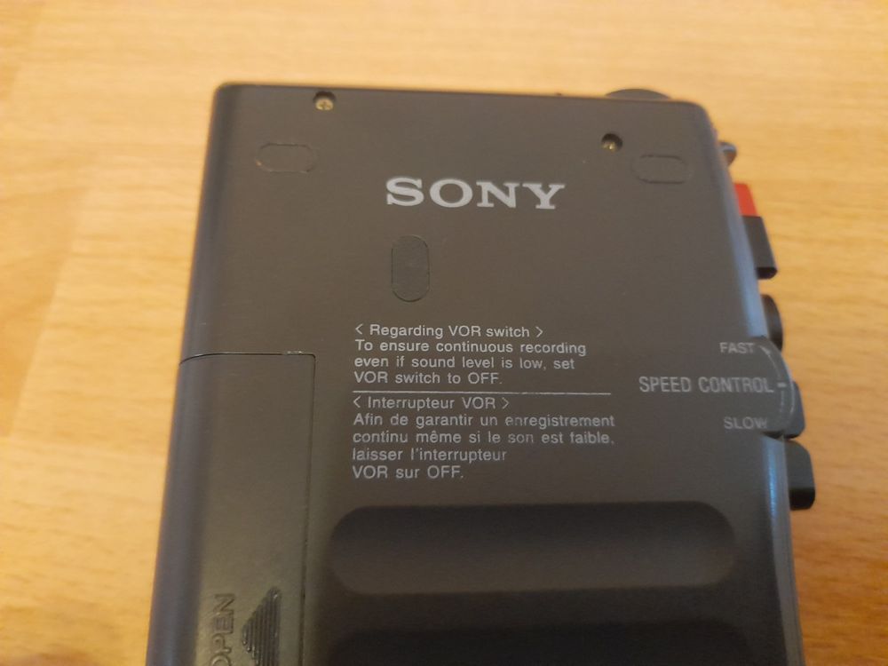 Sony Walkman TCM-R1 – Pour Pièces / Réparation