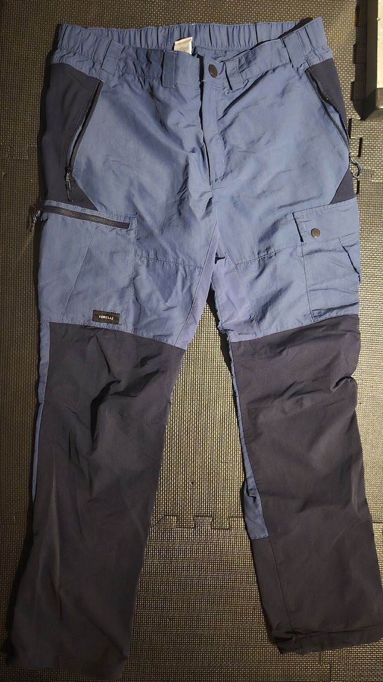 Pantaloni: Wanderhose Forclaz XL – Usato da Buchs AG venduto da EasyPeasy