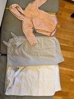 Baby Kapuzenhandtücher und Bademantel
