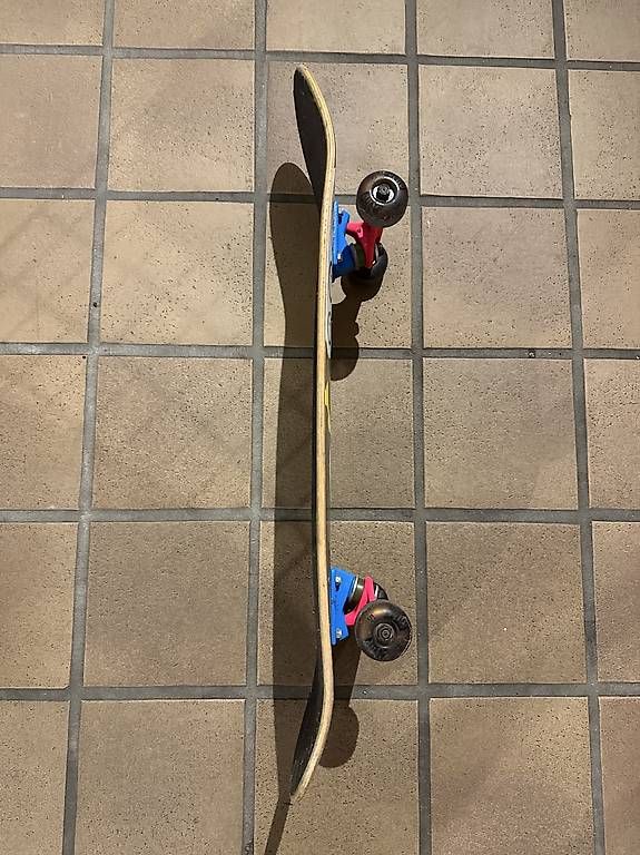 Skateboards: Skateboard Marke Flip – Gebraucht aus Wolfhausen von Armani08 1