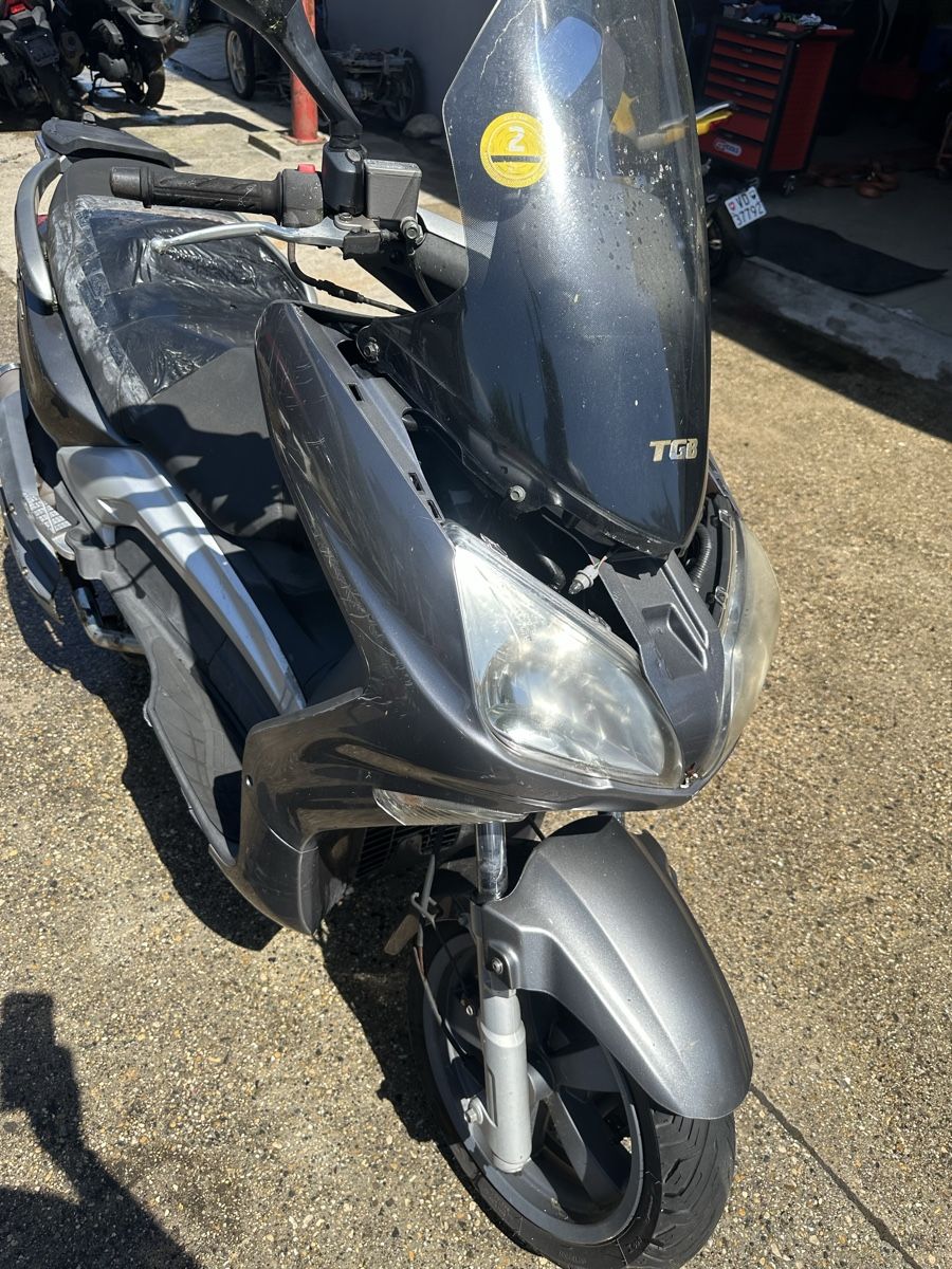 Tgb Scooters: TGB X-Motion 125 – Defekt aus Treycovagnes von Campingcar65 2