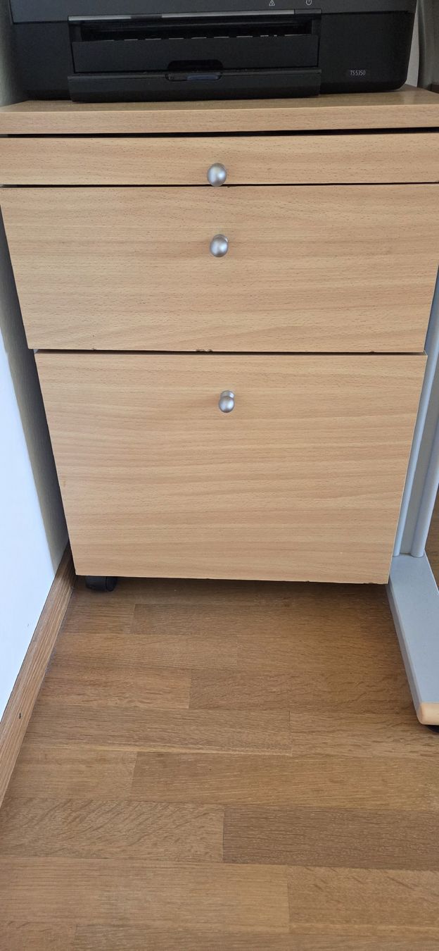 Bureaux: Bürotisch mit Rollcontainer Buche hell – D'occasion à Spiegel b. Bern par Gel89 3