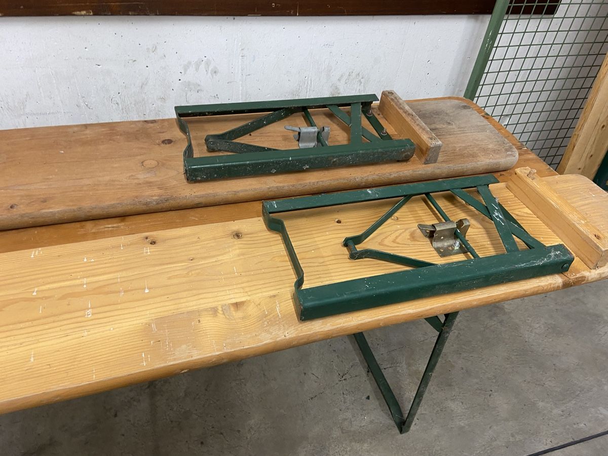Set di tavolo e panche: Festbank klappbar Holz – Usato da Dietikon venduto da brocki-eyra 2