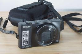NIKON COOLPIX S8000 · 14.2 MP · 10x WIDE ZOOM