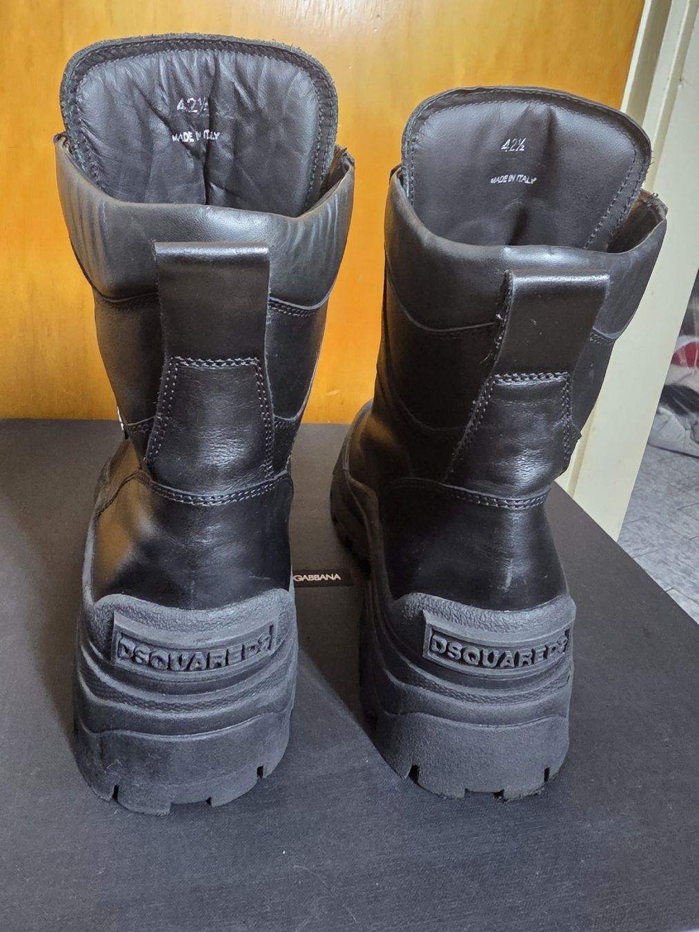 Dsquared2 Scarpe da uomo: Dsquared2 urban combat leather boots, 42.5 EU man – Nuovo (secondo la descrizione) da Giubiasco venduto da anivacod 4