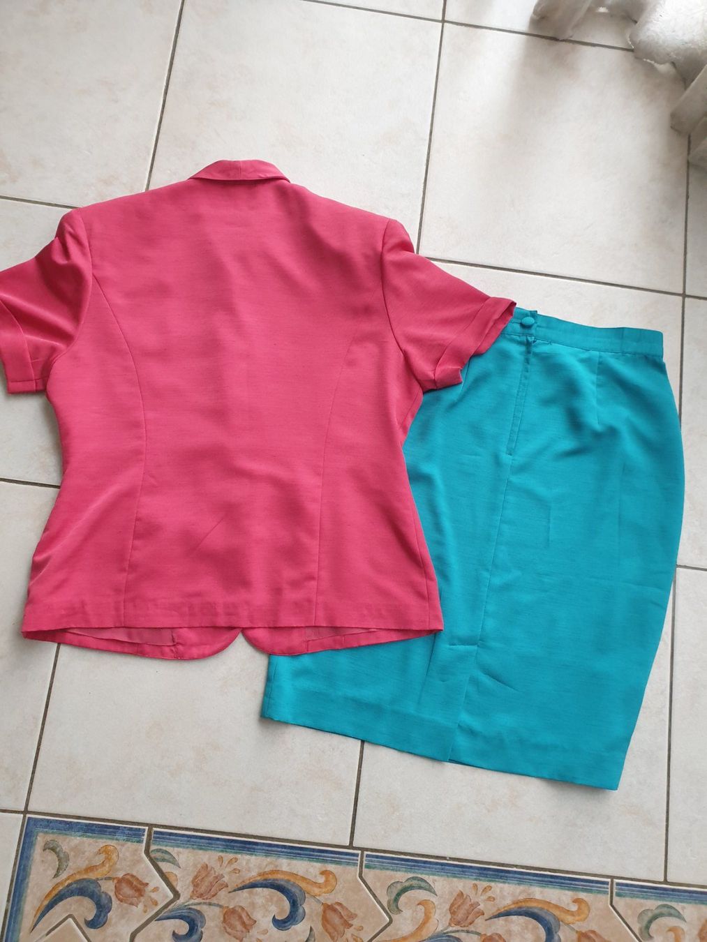 Completi & Tailleur: Ensemble Vintage 40-42 – Usato da St-Triphon venduto da Jldr0 4