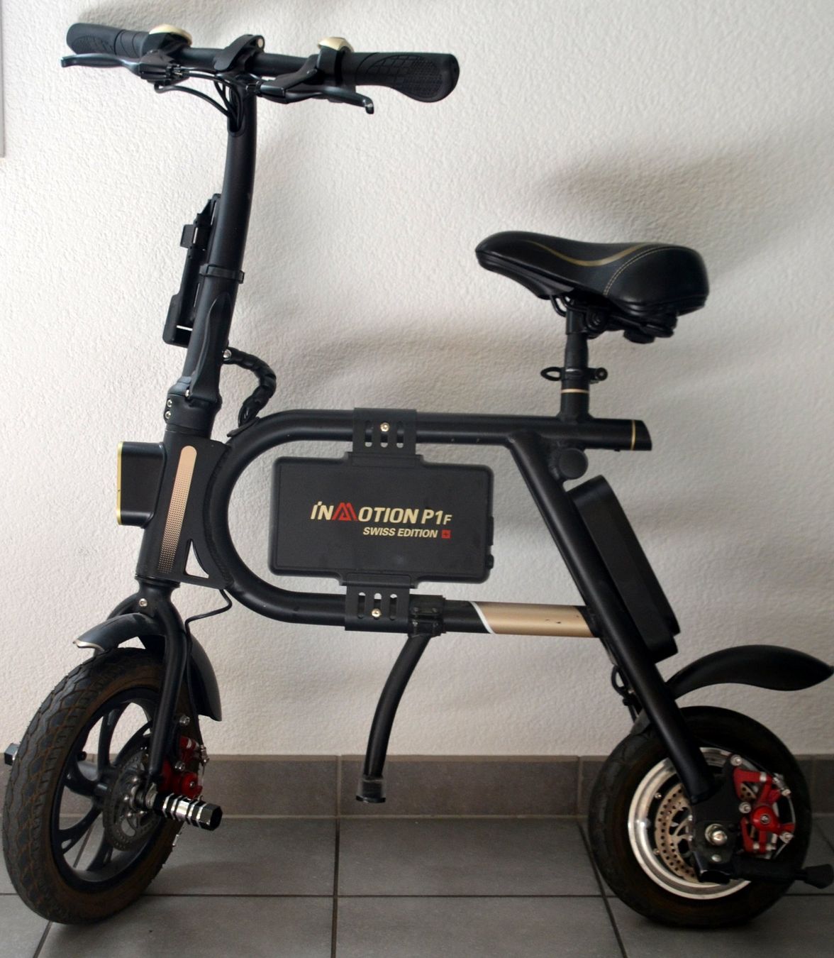 Mini Bike: InMotion P1F Roller eBike scooter électrique – Usato da Collonges venduto da arashee 2