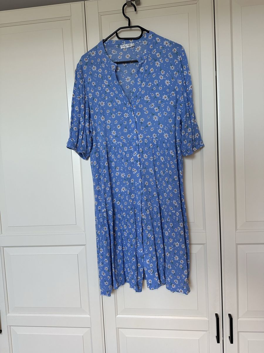 Kleider: Magnifique robe fleurie – Gebraucht aus Savagnier von Pivovar2