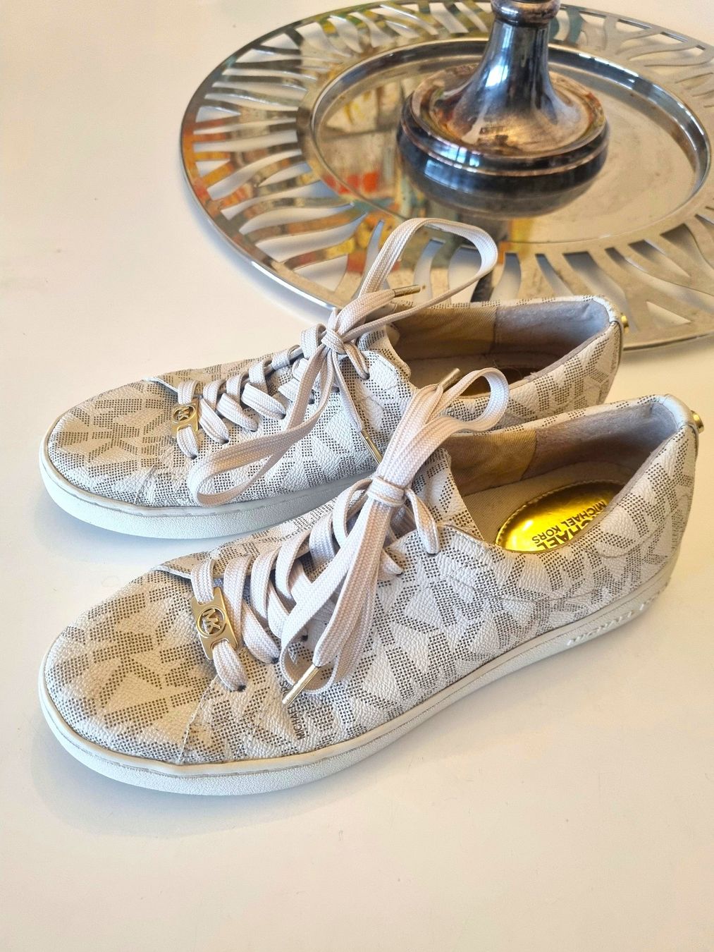 Michael Kors Scarpe da donna: MICHAEL KORS Sneakers Damen Grösse 38 – Usato da Glattbrugg venduto da Adriano2014