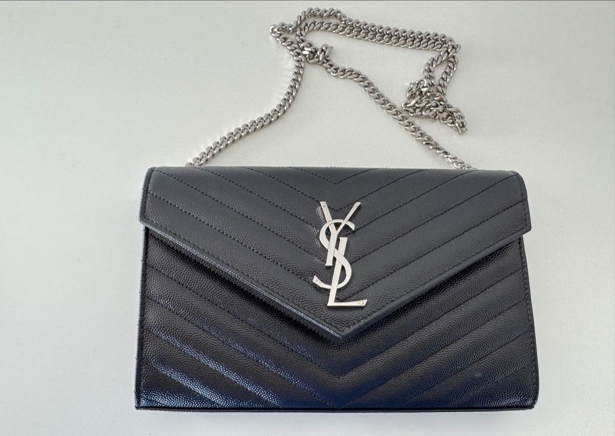 Saint Laurent Borse da donna: Saint Laurent Tasche – Nuovo e nell'imballaggio originale da Unterägeri venduto da san_6qcx 3