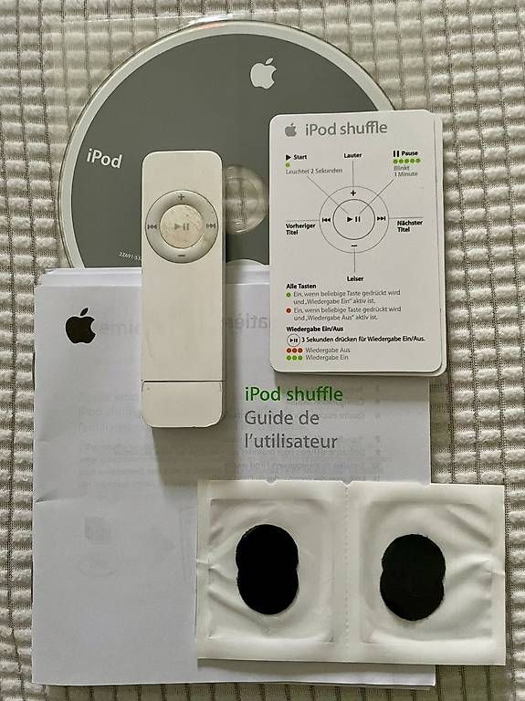 Tragbarer Mediaplayer: iPod shuffle A1112 (2005) 1 GB – Gebraucht aus Gravesano von not_85qn