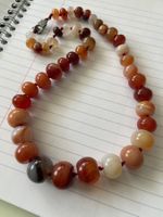 Halskette Echte Steine orange weiss rot neuwertig