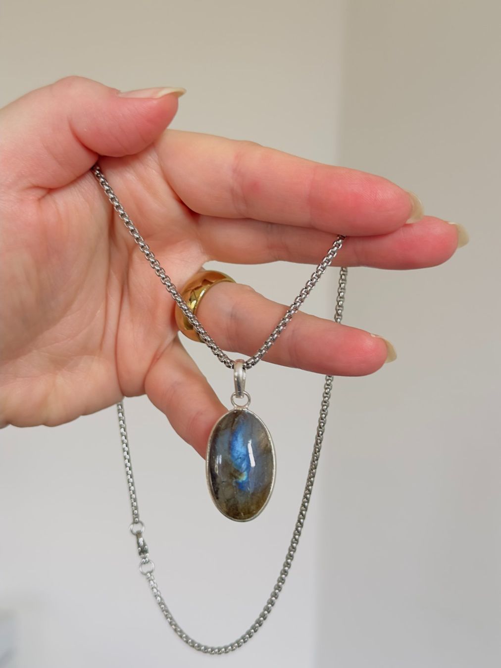 Catenine: Fashionable labradorite necklace – Nuovo e nell'imballaggio originale da Genève venduto da AGBERG 5