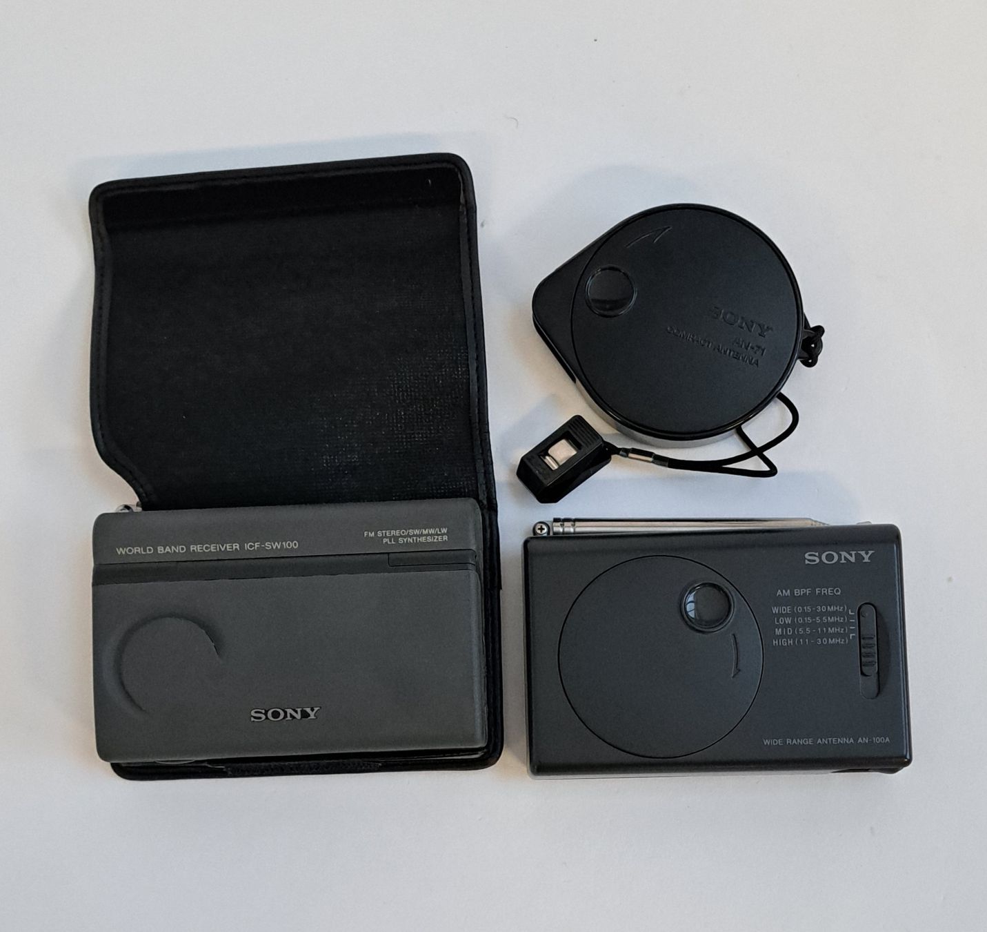 Sony Radio: SONY ICF-SW 100 Weltempfänger – Usato da Gümligen venduto da V10-Shop