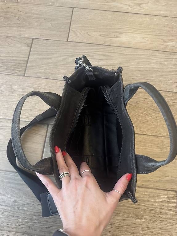 Marc Jacobs Borse da donna: The Tote Bag Marc Jacobs Small Nera – Usato da Rivera venduto da Giada18 1