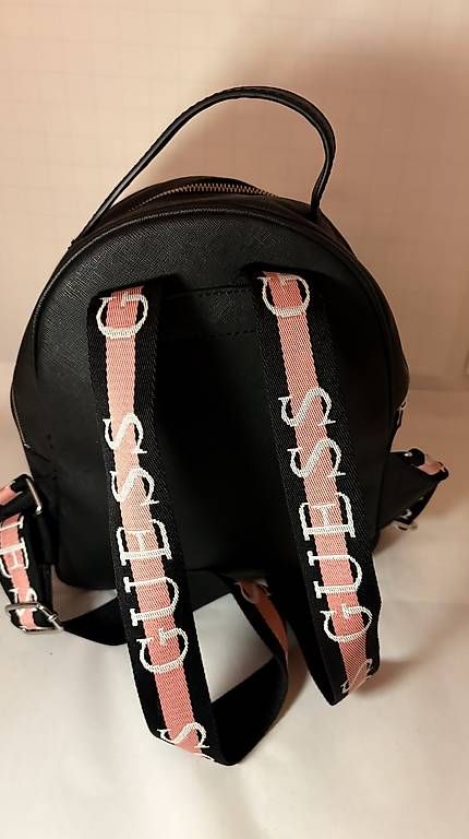 Zaini: Guess Rucksack – Usato da Basel venduto da kis_g8bg 3