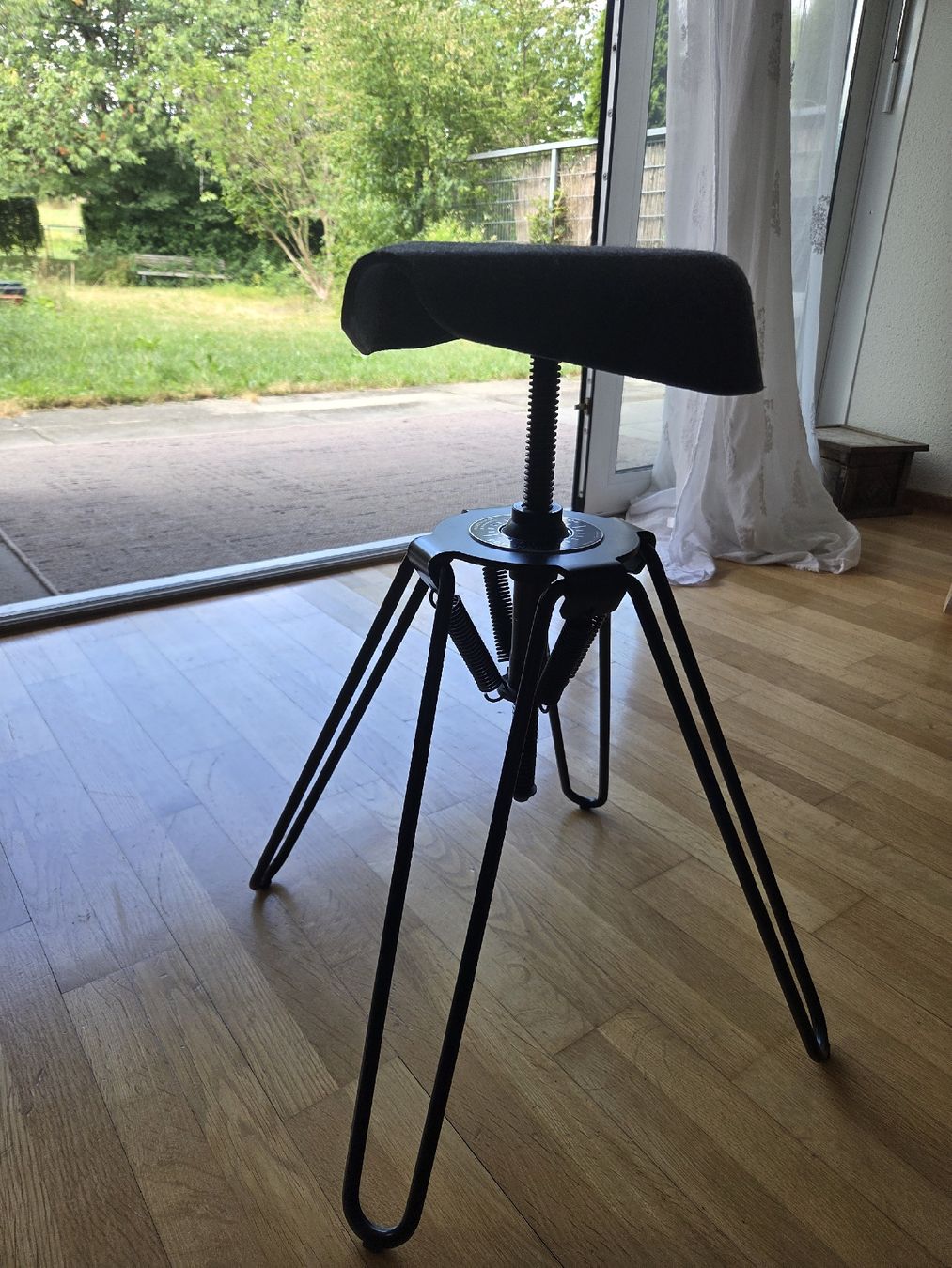 Chaises: Ergonomischer Pendelhocker – D'occasion à Hünenberg See par Atsemet 1