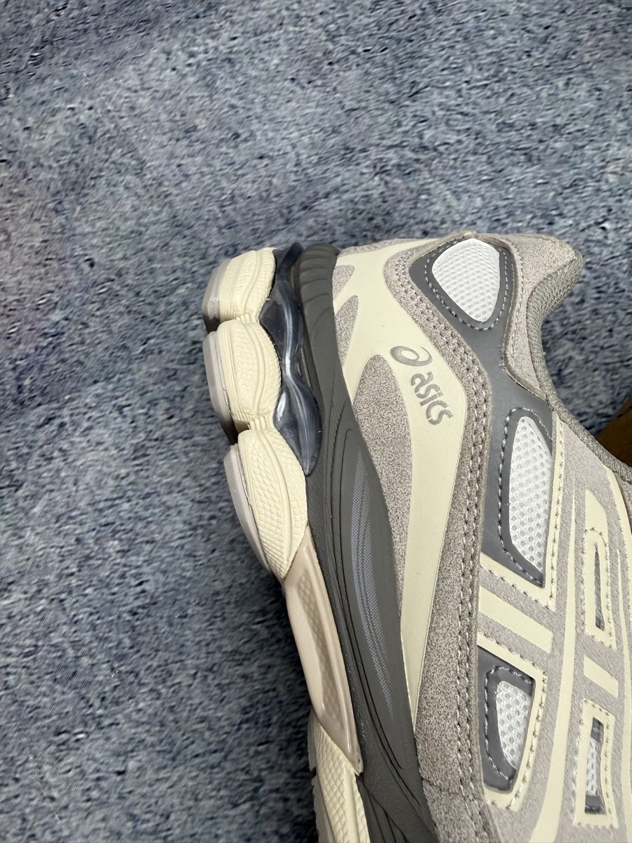 Asics Scarpe da uomo: Asics Turnschuhe Herren Grösse 43  – Nuovo (secondo la descrizione) da Luzern venduto da kim221080 3