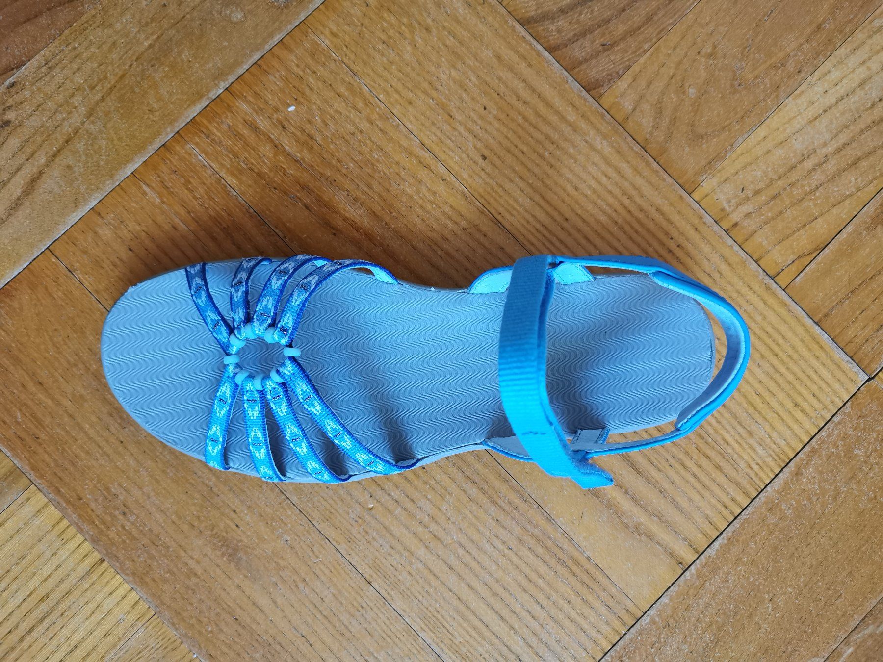 Salewa Damenschuhe: Sandalen Tewa Gr. 38 – Neu und originalverpackt aus Port von Doppelmond 1