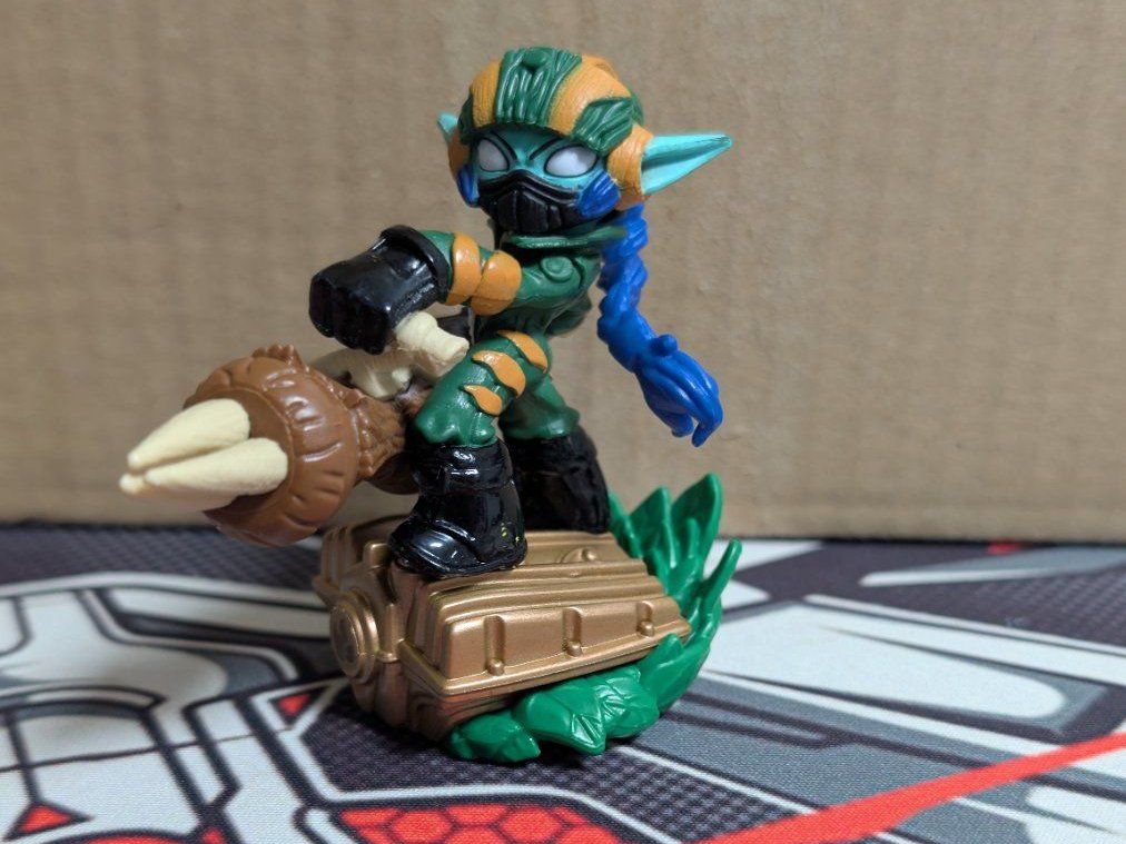 Statuette: Skylanders: SuperChargers: Super Shot Stealth Elf – Usato da Luzern venduto da ale.cannabona