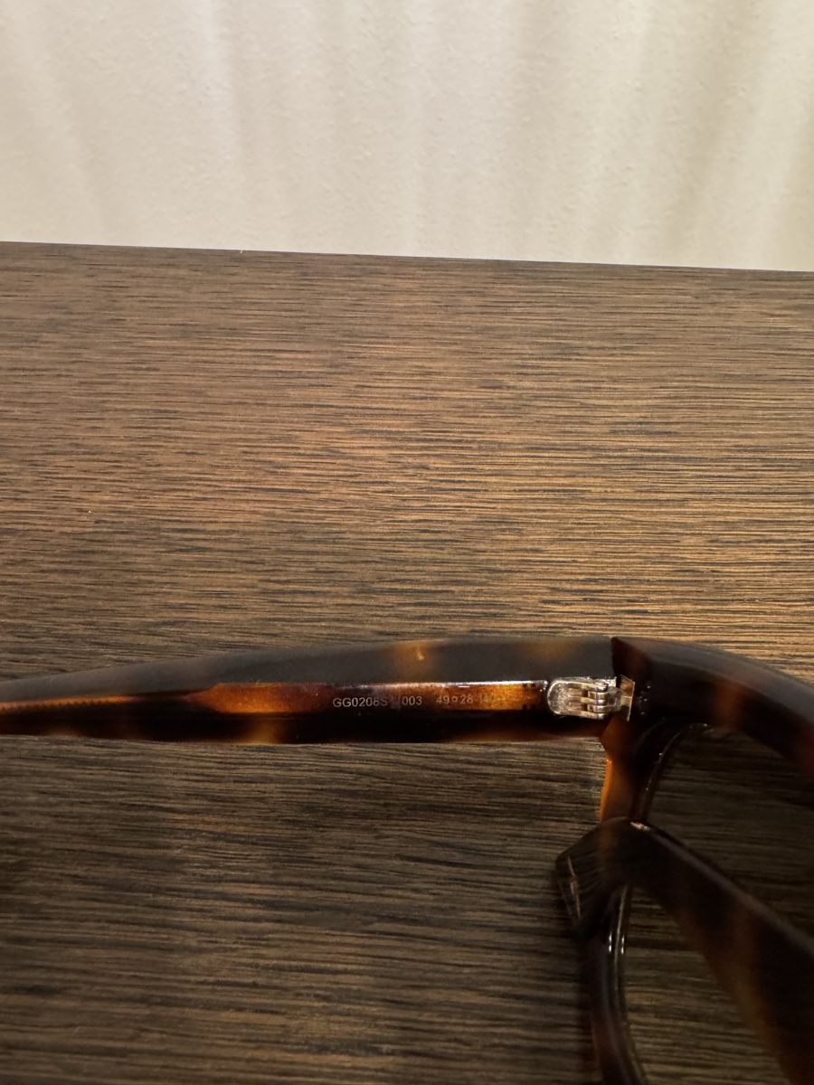 Gucci Occhiali & Lenti: Gucci Sunglasses GG0208S Tortoise Shell with Pouch – Usato da Zürich venduto da flo_8yph 2