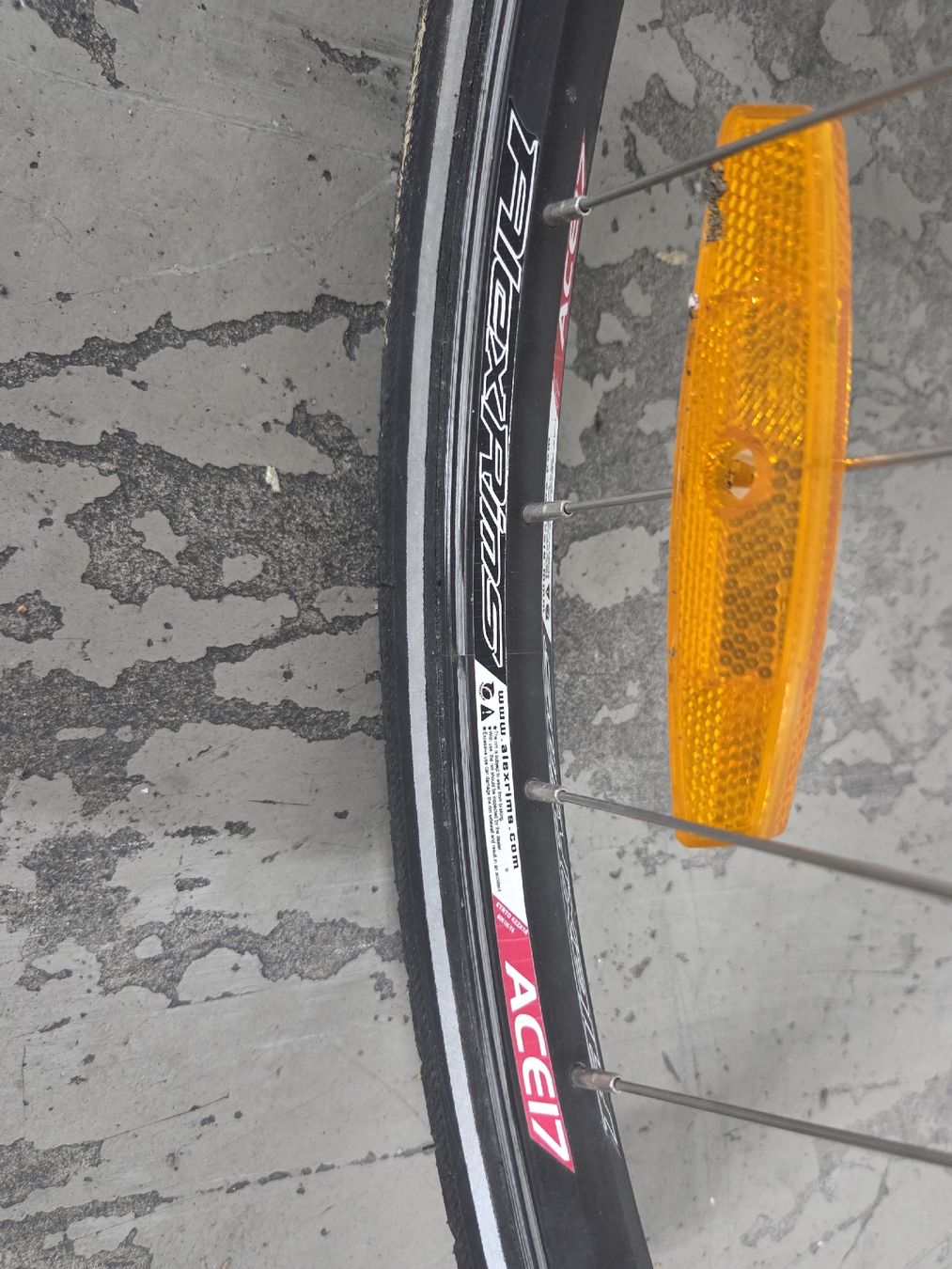 GT Biciclette: Fahrrad GT Traffic 3.0- Schwarz- Grösse S – Usato da Oberhasli venduto da General-Dealer 6