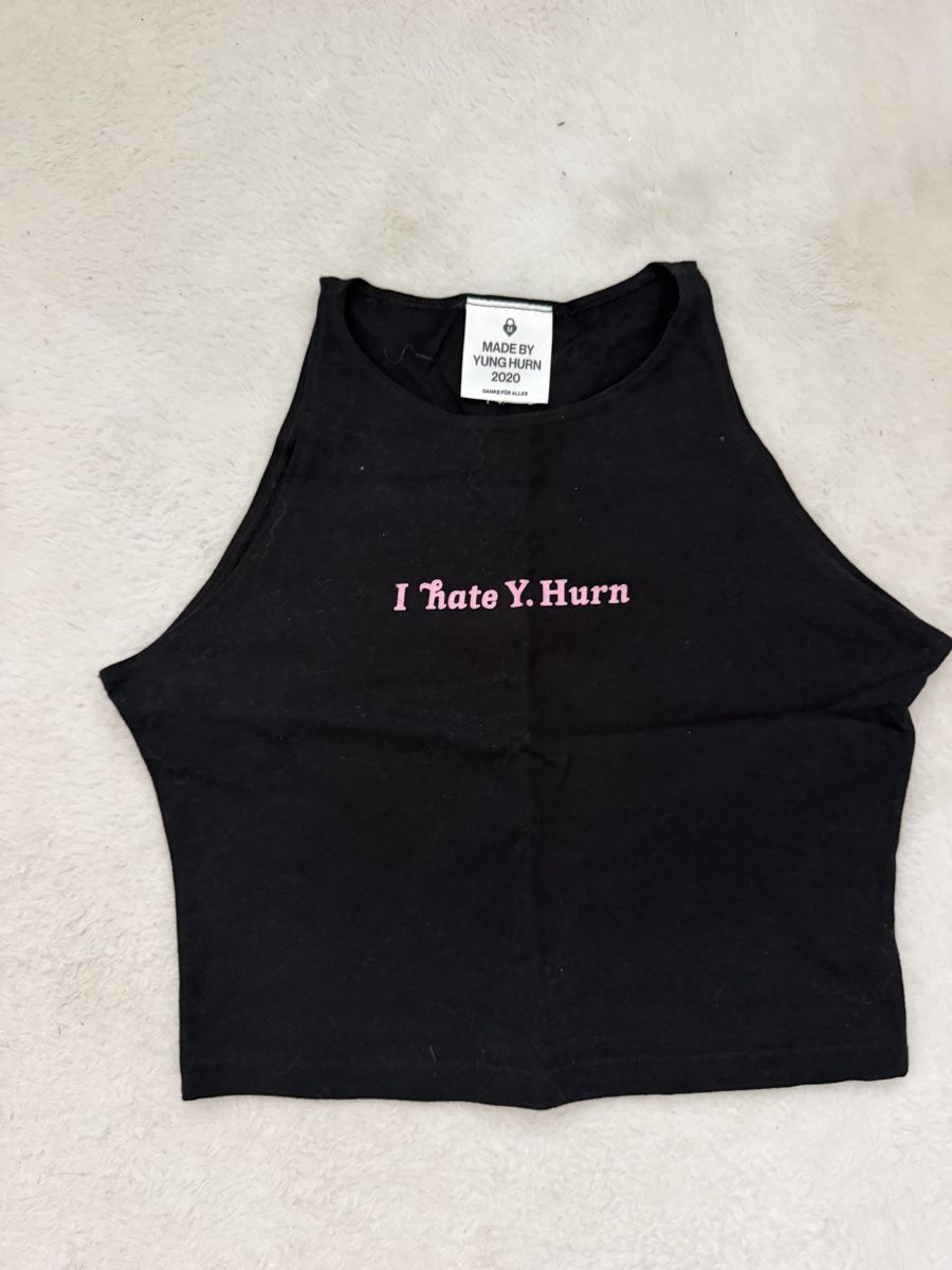 Top: YUNG HURN 2020, Damen Drop Top, Gr. M – Usato da Rorschach venduto da Costa_18