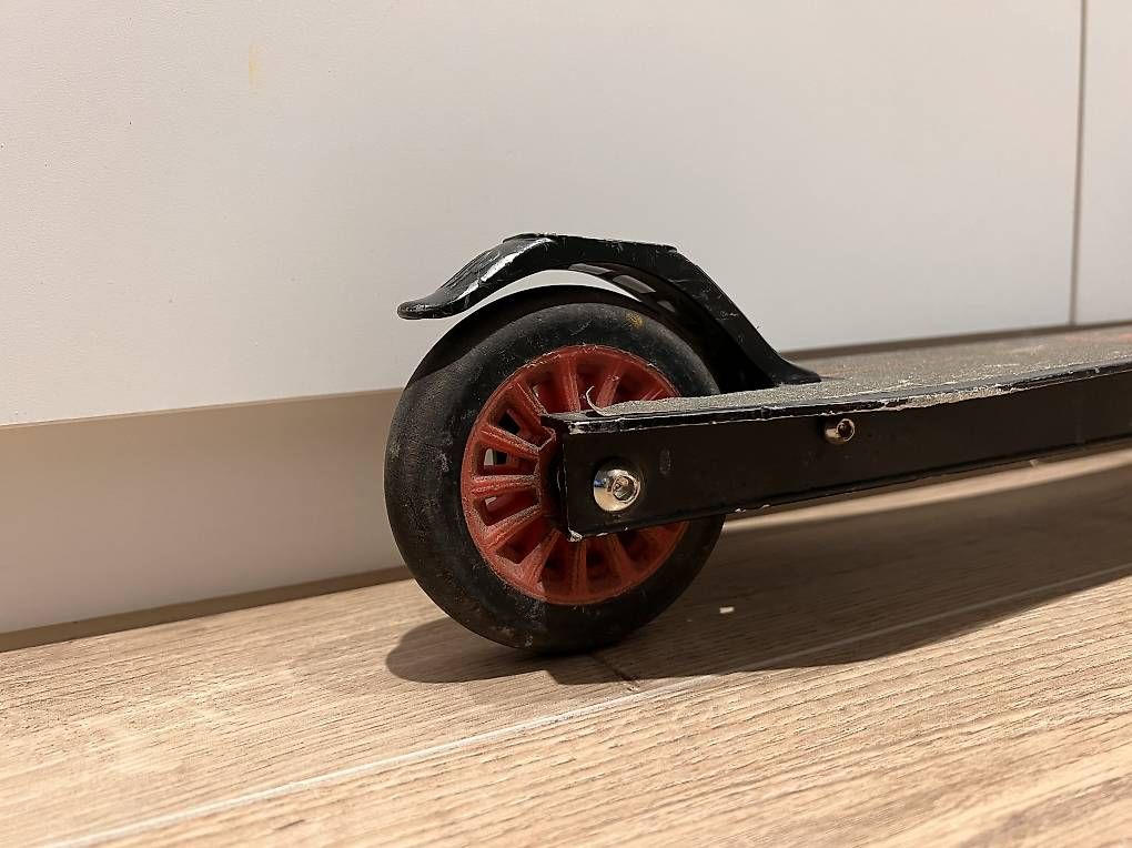 Véhicules pour enfants: Scooter für Kinder – D'occasion à Dübendorf par giuseppe3101 2