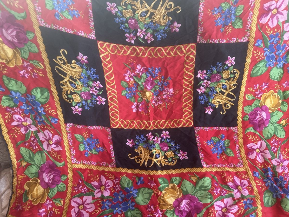 Foulards, Tücher & Schals: Nina Rici Seidenschal – Gebraucht aus Herbriggen von Sehrazade 1