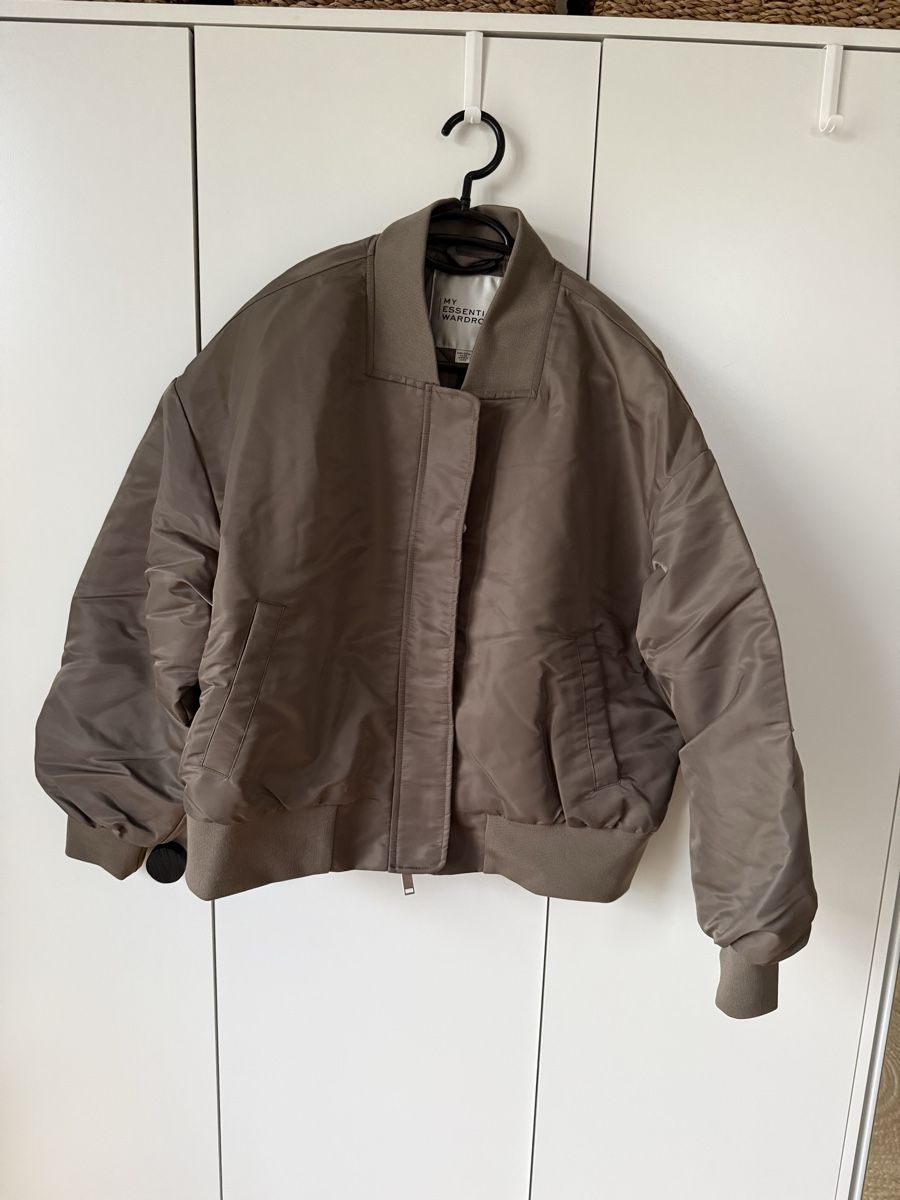 Vestes: Bomberjacke – Neuf (Voir description) à Luzern par Aistee