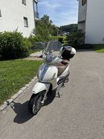 Beverly 300 