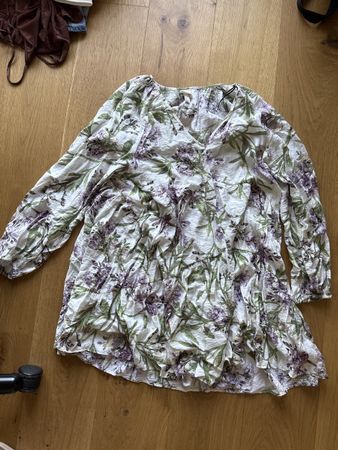 H&M Floral Mini Dress - Perfect for Spring, Size S 🌸💐